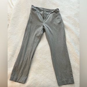 Old Navy high rise pixie light gray 12